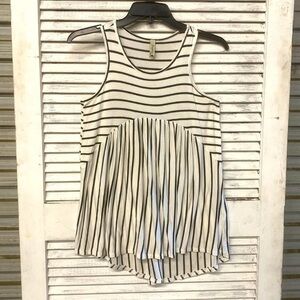 Pomelo Flowy Tank size YXL White & Black Stripes Hi Lo Hem